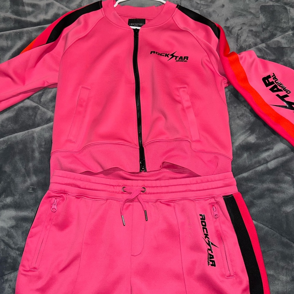Rockstar women’s shorts tracksuit.